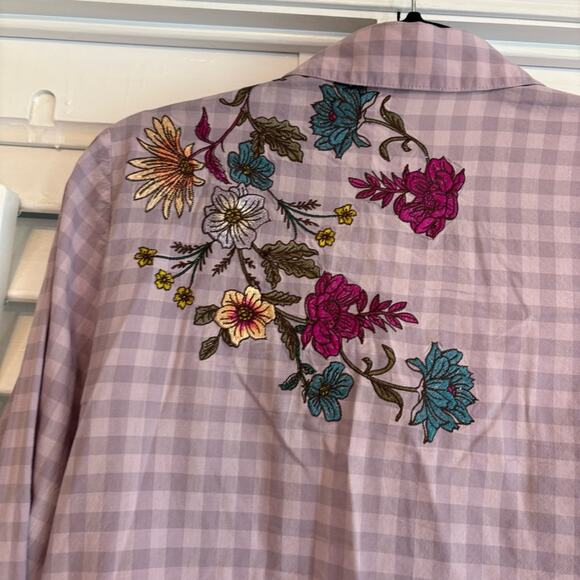 Chico’s Lavender Plaid Floral Button Down Shirt Size 0 (4/6) - Picture 7 of 9
